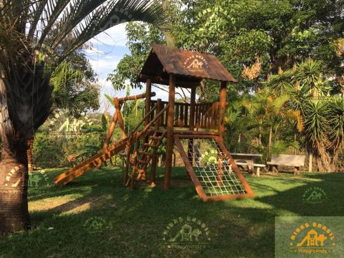 Casa-do-Tarzan-com-Balanco-Duplo-2